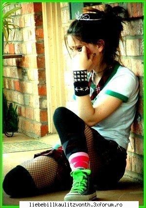 poze emo - madutzaTH - ...:::3 /\/\ 0:::...